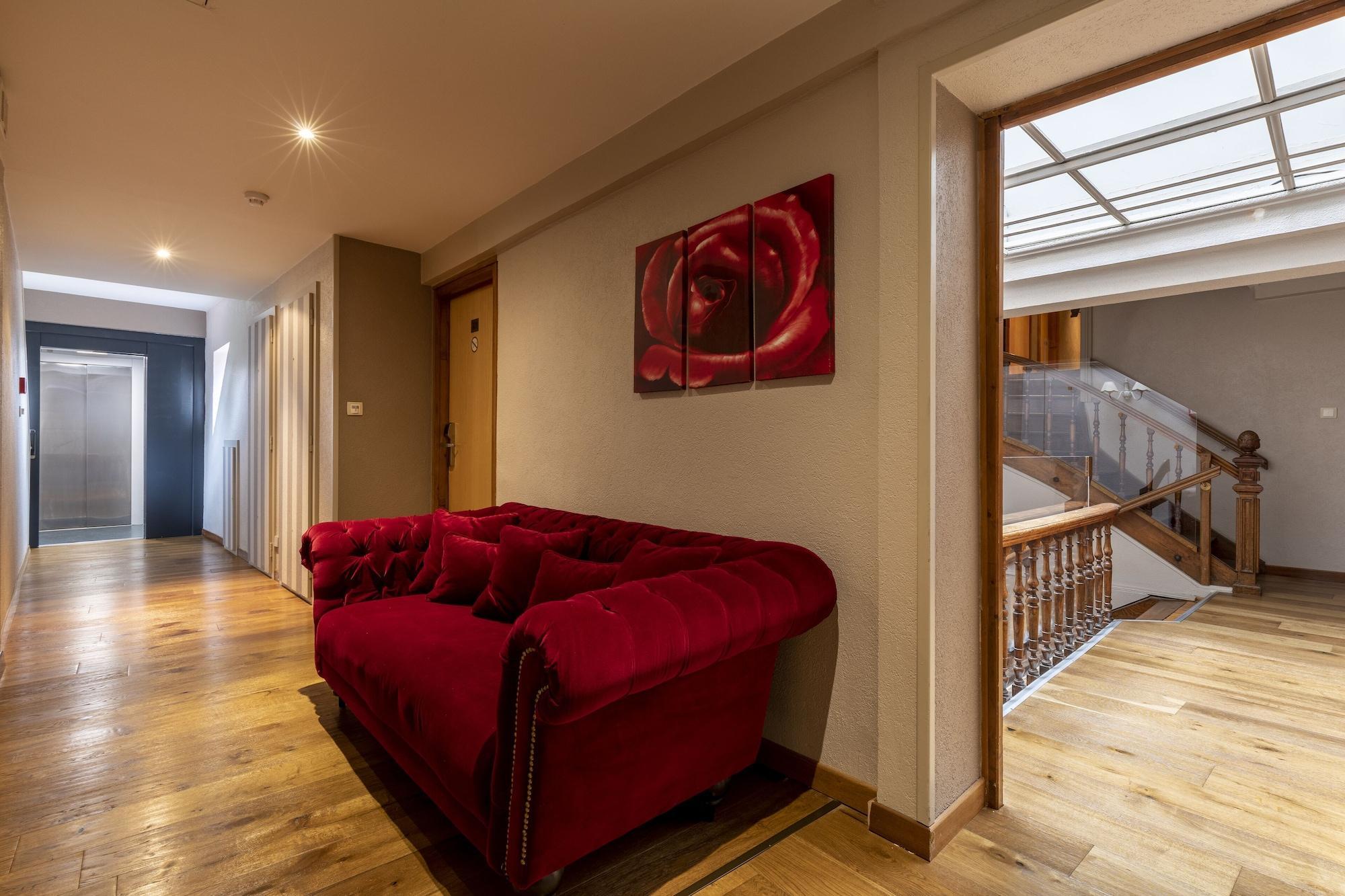 The Originals Boutique, Hotel De La Balance, Montbeliard Luaran gambar