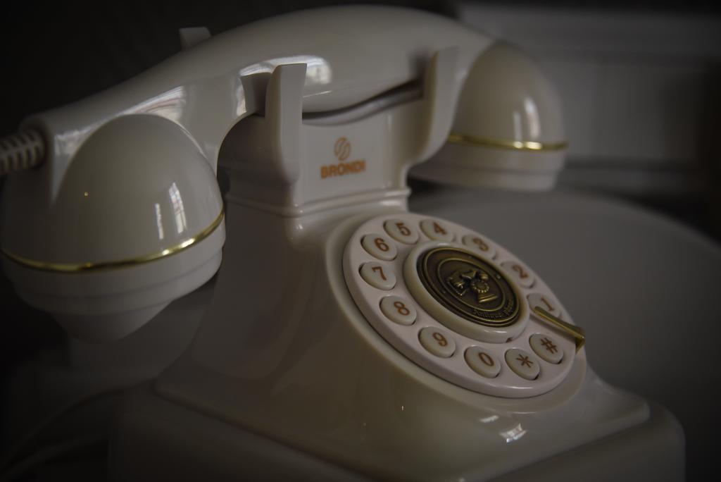 The Originals Boutique, Hotel De La Balance, Montbeliard Luaran gambar